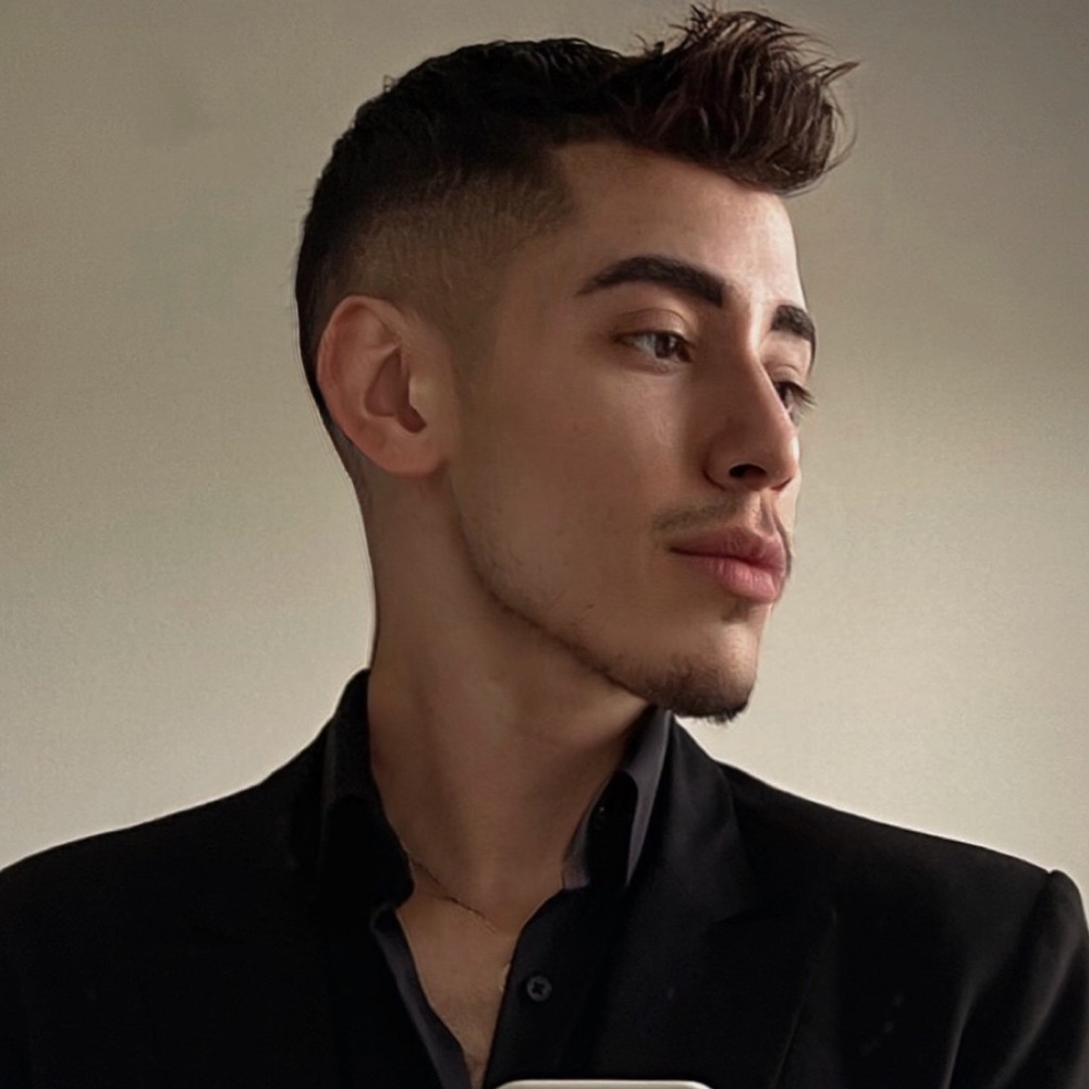 Meet your Posher, Leo